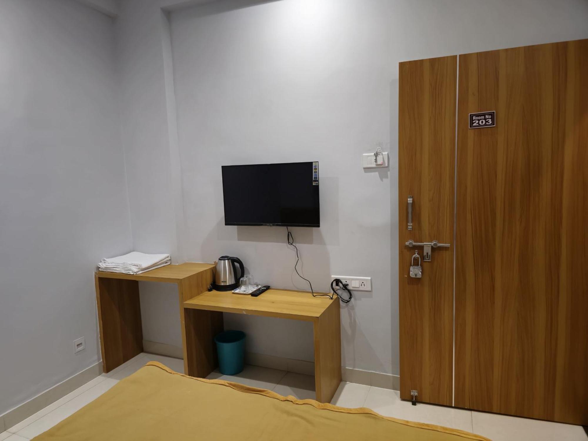 Vivanta Inn Lodge, Solapur Eksteriør billede