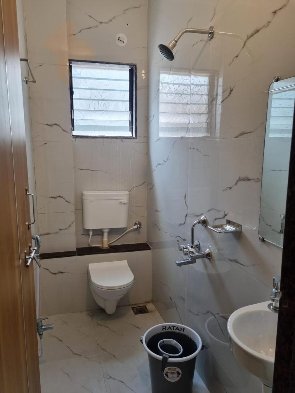 Vivanta Inn Lodge, Solapur Eksteriør billede
