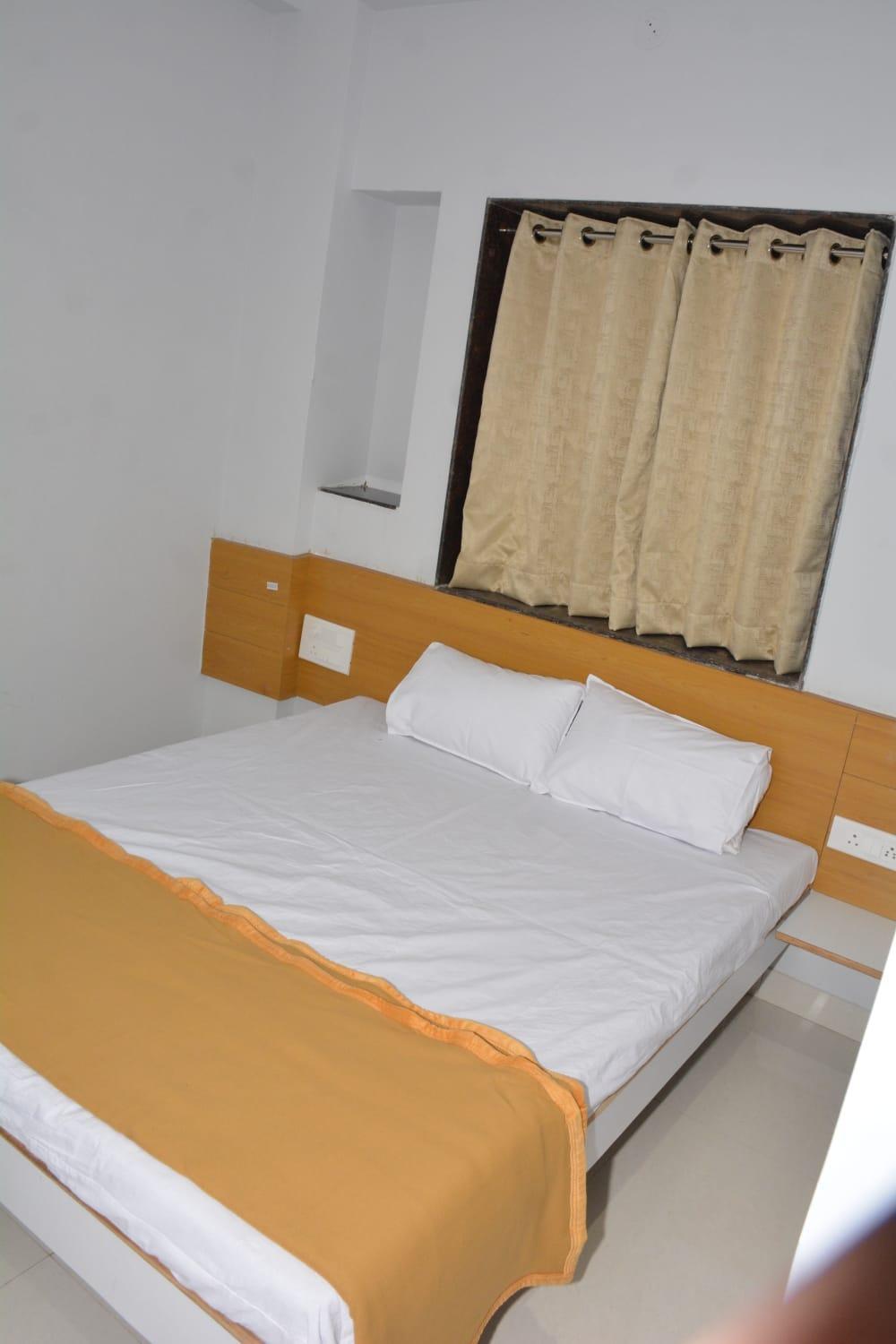 Vivanta Inn Lodge, Solapur Eksteriør billede